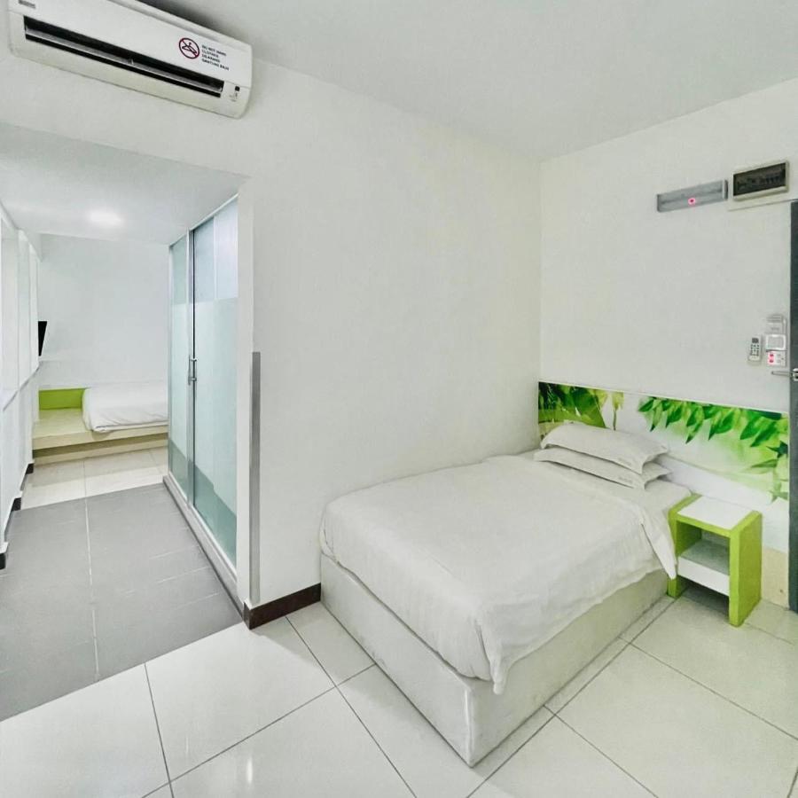 Green Apple Boutique Hotel Kota Kinabalu Kültér fotó